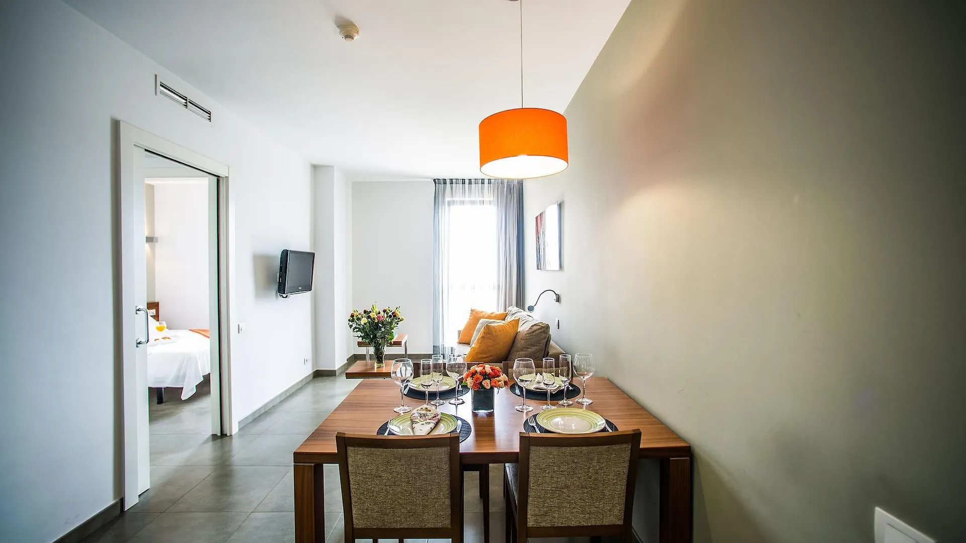 Aparthotel Ona Living Barcelona L’Hospitalet de Llobregat 4*,  Spanien