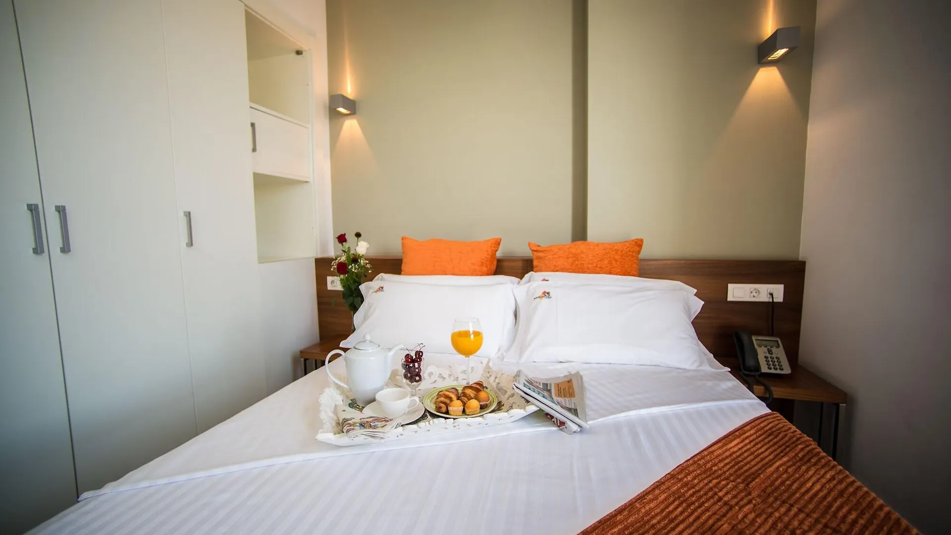 ****  Aparthotel Ona Living Barcelona L'Hospitalet de Llobregat España