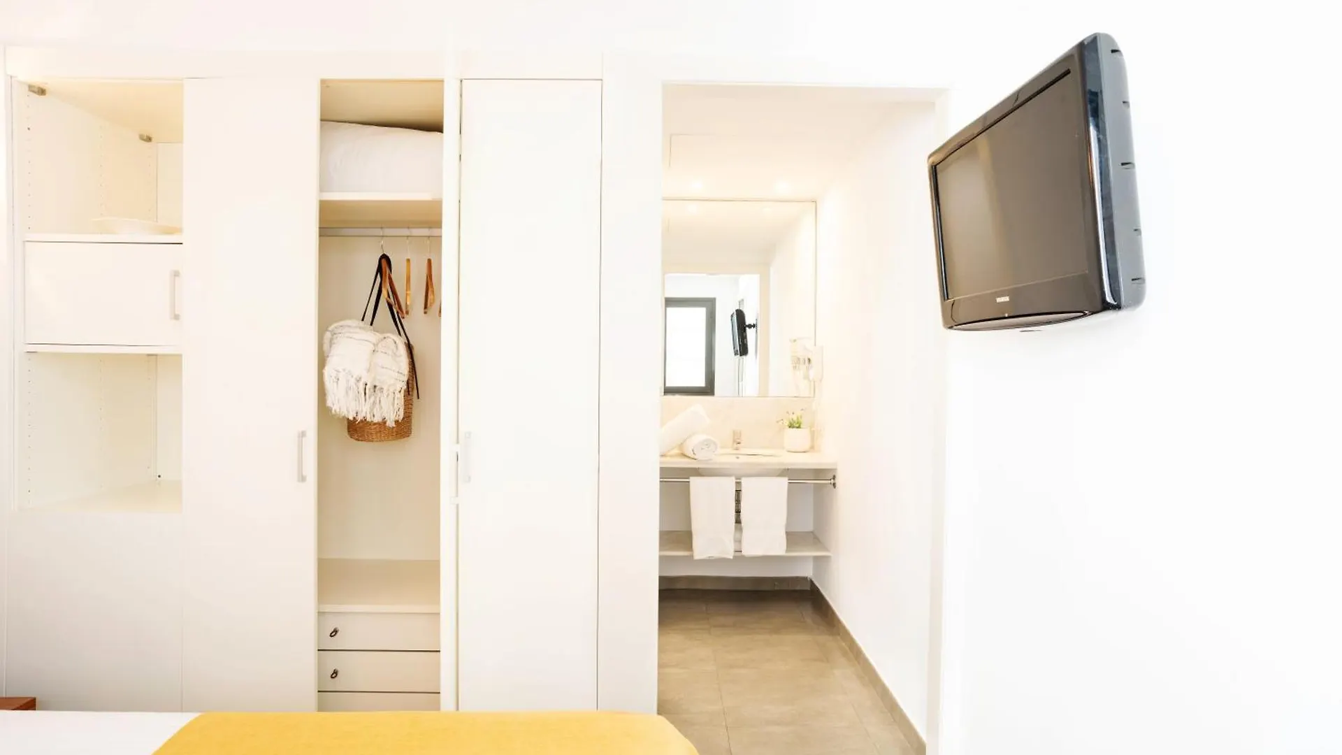 Aparthotel Ona Living Barcelona L'Hospitalet de Llobregat